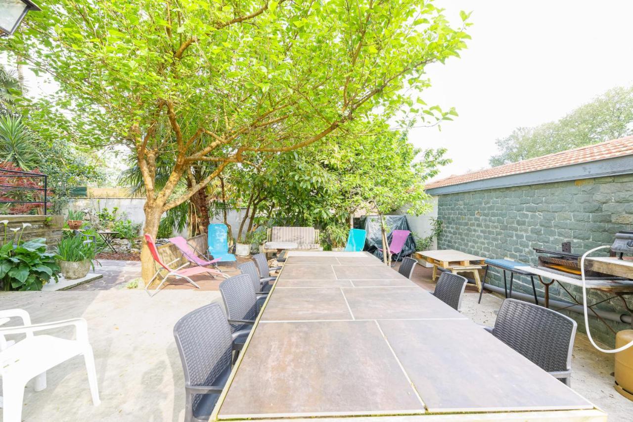 Le Doolie's Biarritz - Siquijor Habitación privada - Jardín - Salón Exterior foto
